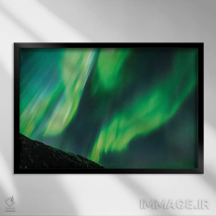تابلو ایسلند، آکوریری. شفق قطبی در حال درخشش IV اثر الن گاف - نمای قابدار مشکی