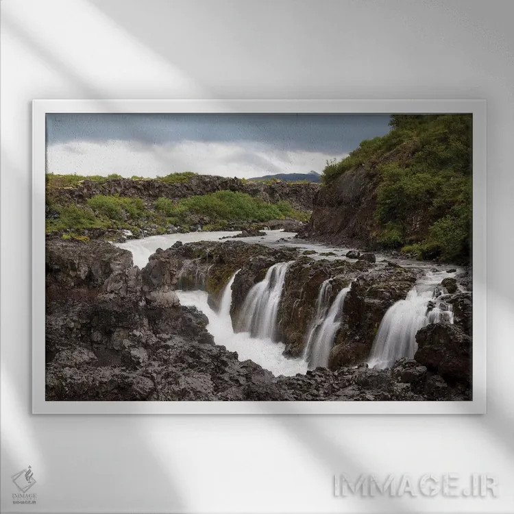 تابلو ایسلند، بورگارفجوردور، بارنافوس (آبشار بچهها)، رودخانه هویتا اثر الن گاف - نمای قابدار سفید