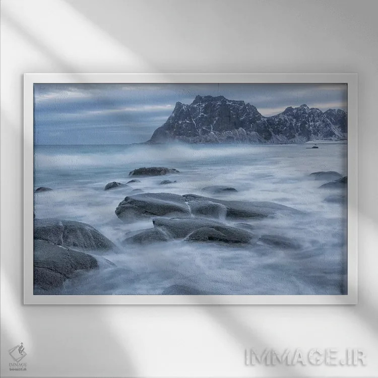 تابلو نروژ، جزایر لوفوتن، جزیره وستواگ، لکنس. اینجا در سمت غربی جزیره وستواگ اثر الن گاف - نمای قابدار سفید