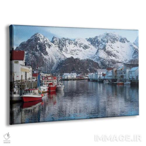 تابلو نروژ، وستواگ. روستای ماهیگیری میان کوههای چشمگیر قرار دارد اثر الن گاف - نمای پرسپکتیو محصول