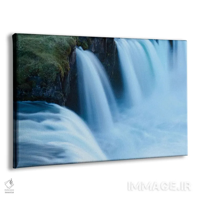 تابلو ایسلند، آبشار گودافوس. برخی از آبشارهای کوچک در لبههای آبشار اصلی، در نور غروب، آبی به نظر میرسند. اثر الن گاف - نمای پرسپکتیو محصول