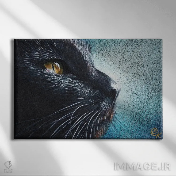 تابلو گربهٔ متفکر اثر النا کولوتوشا - نمای روبهرو روی دیوار