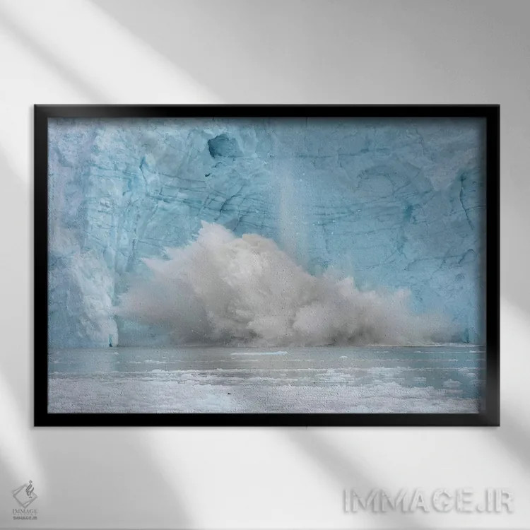 تابلو یخچال در حال زایش در گرینلند اثر المر وایس - نمای قابدار مشکی