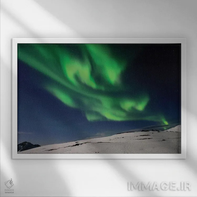 تابلو شعلههای سبز اثر المر وایس - نمای قابدار سفید