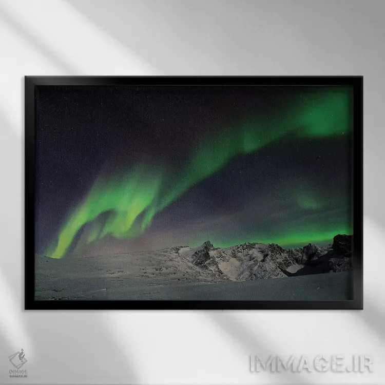 تابلو شفق شمالی (شفق قطبی) اثر المر وایس - نمای قابدار مشکی