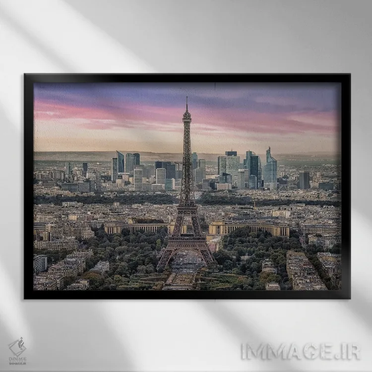 تابلو زیبایی پاریس اثر مانجیک پیکچرز (استودیو عکاسی یا فیلمسازی) - نمای قابدار مشکی