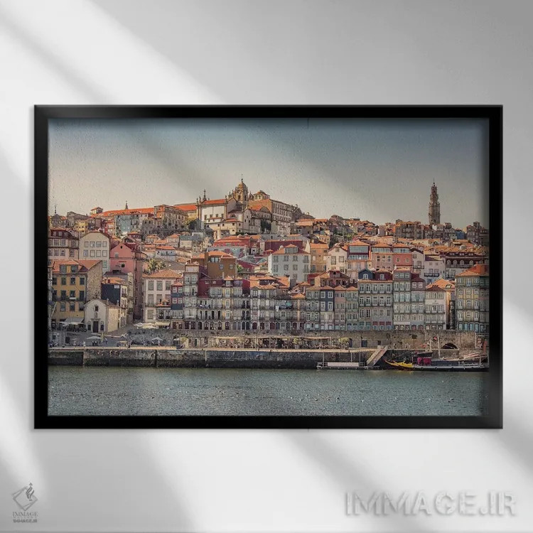 تابلو پورتو (شهر پرتغال) اثر مانجیک پیکچرز (استودیو عکاسی یا فیلمسازی) - نمای قابدار مشکی