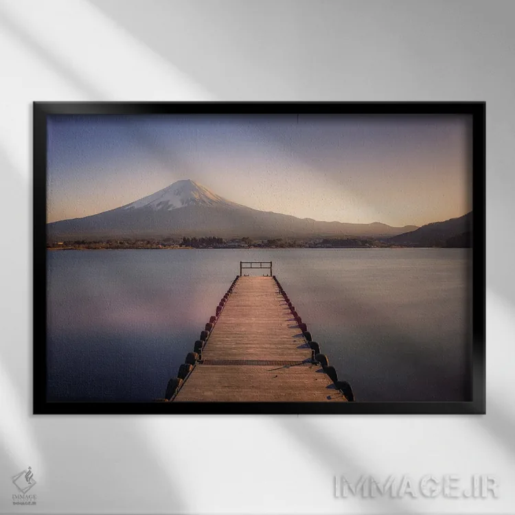 تابلو غروب قله فوجی اثر مانجیک پیکچرز (استودیو عکاسی یا فیلمسازی) - نمای قابدار مشکی