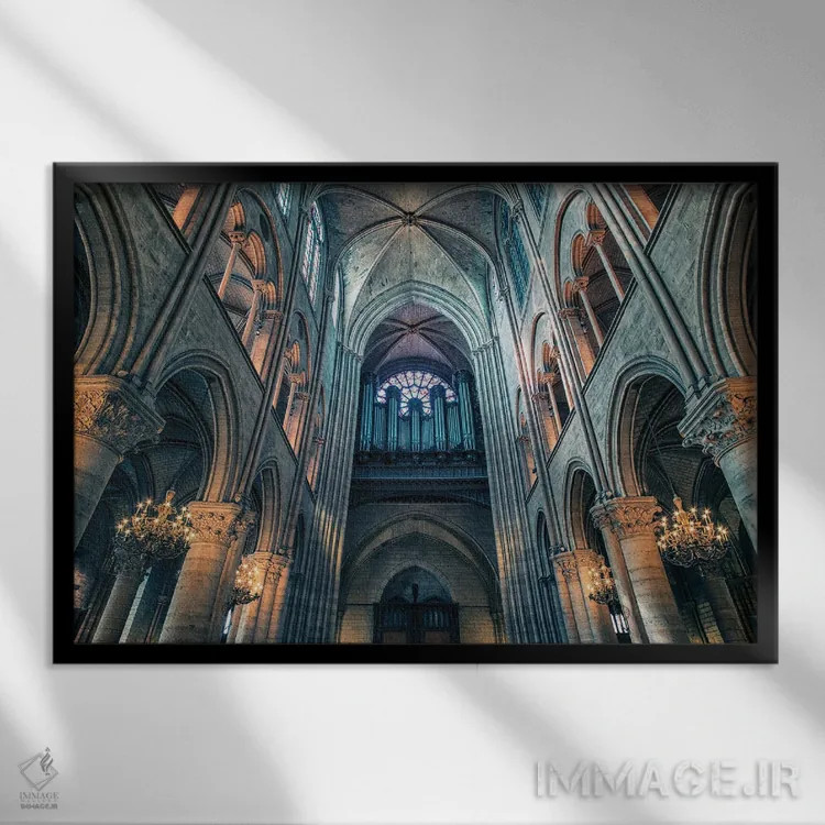 تابلو نوتردام (کلیسای نوتردام پاریس) اثر مانجیک پیکچرز (استودیو عکاسی یا فیلمسازی) - نمای قابدار مشکی