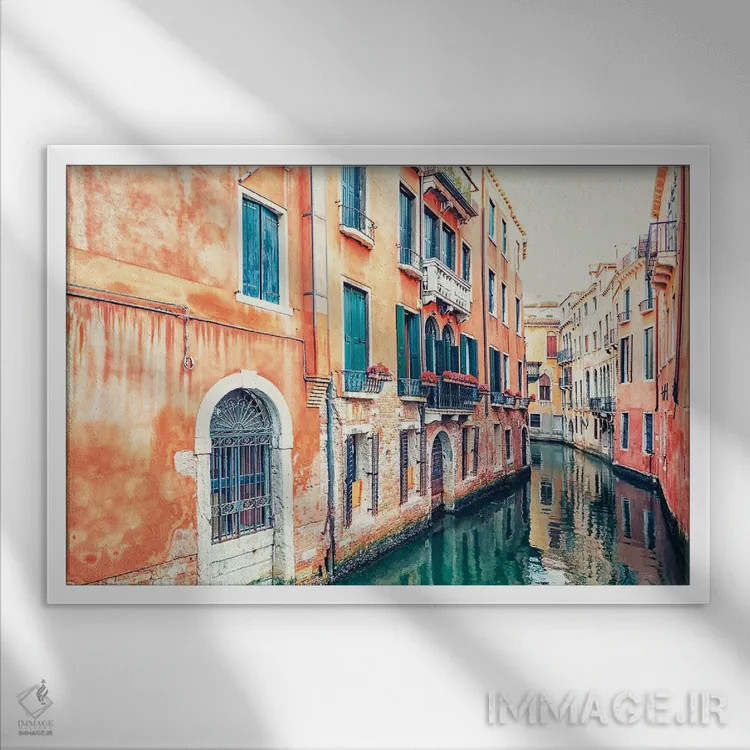 تابلو ونیز پنهان اثر مانجیک پیکچرز (استودیو عکاسی یا فیلمسازی) - نمای قابدار سفید