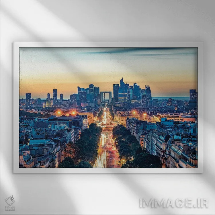 تابلو عصر در پاریس اثر مانجیک پیکچرز (استودیو عکاسی یا فیلمسازی) - نمای قابدار سفید