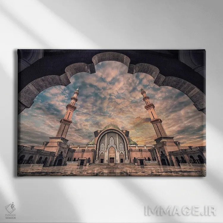 تابلو مسجد قلمرو فدرال (مالزی) اثر مانجیک پیکچرز (استودیو عکاسی یا فیلمسازی) - نمای روبهرو روی دیوار