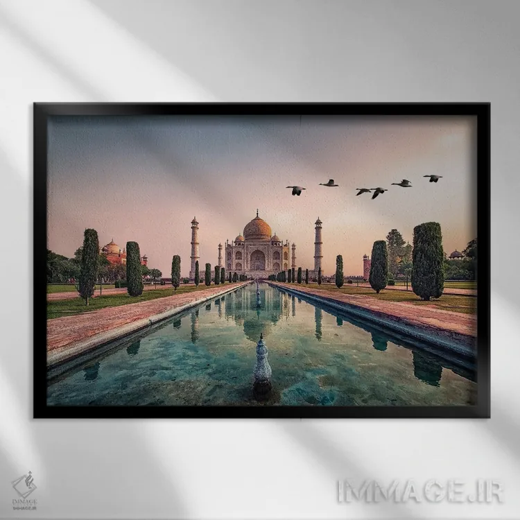 تابلو صبح بخیر آگرا اثر مانجیک پیکچرز (استودیو عکاسی یا فیلمسازی) - نمای قابدار مشکی