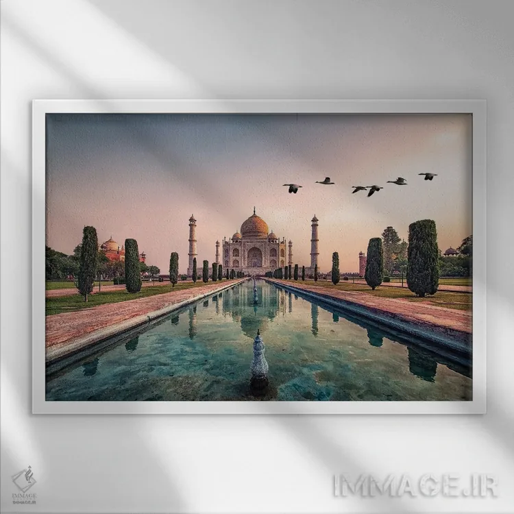 تابلو صبح بخیر آگرا اثر مانجیک پیکچرز (استودیو عکاسی یا فیلمسازی) - نمای قابدار سفید
