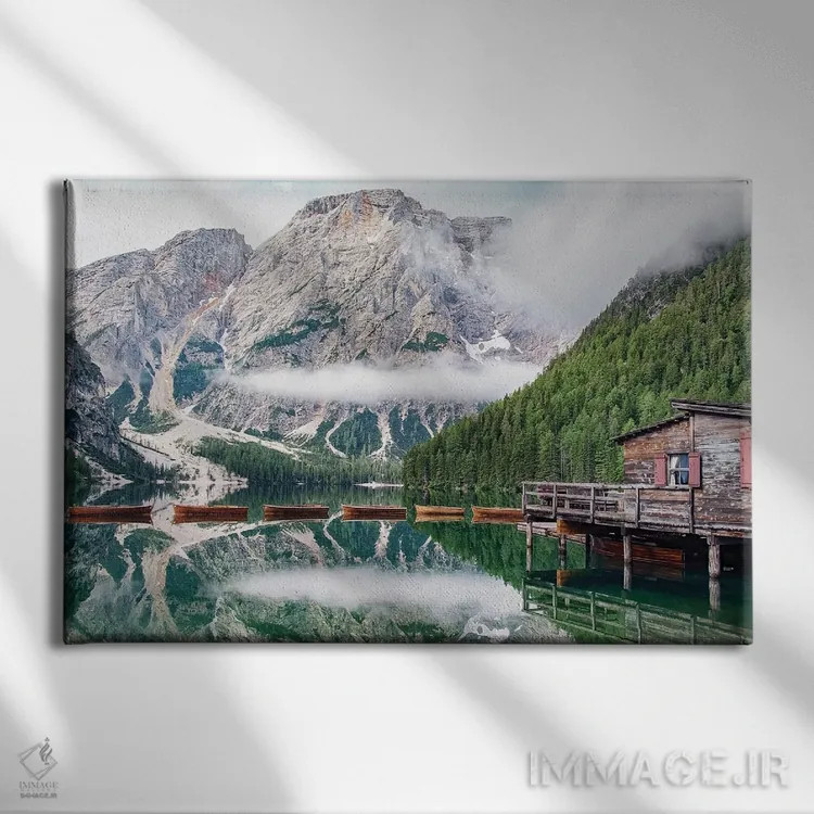 تابلو صبح زود در دولومیتها اثر مانجیک پیکچرز (استودیو عکاسی یا فیلمسازی) - نمای روبهرو روی دیوار