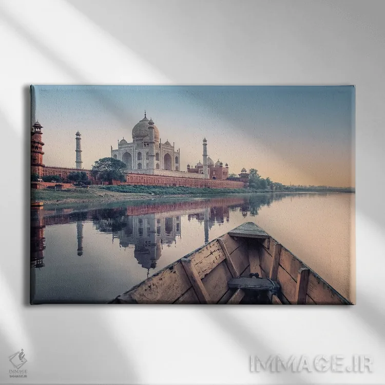 تابلو رود یامونا اثر مانجیک پیکچرز (استودیو عکاسی یا فیلمسازی) - نمای روبهرو روی دیوار