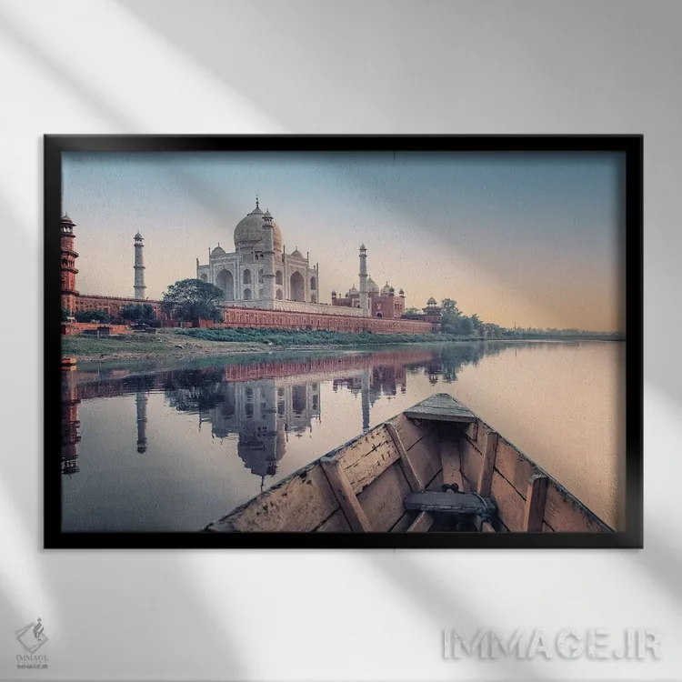 تابلو رود یامونا اثر مانجیک پیکچرز (استودیو عکاسی یا فیلمسازی) - نمای قابدار مشکی