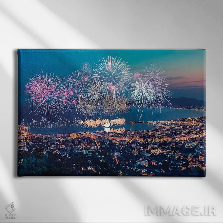 تابلو خلیج کن در تابستان اثر مانجیک پیکچرز (استودیو عکاسی یا فیلمسازی) - نمای روبهرو روی دیوار