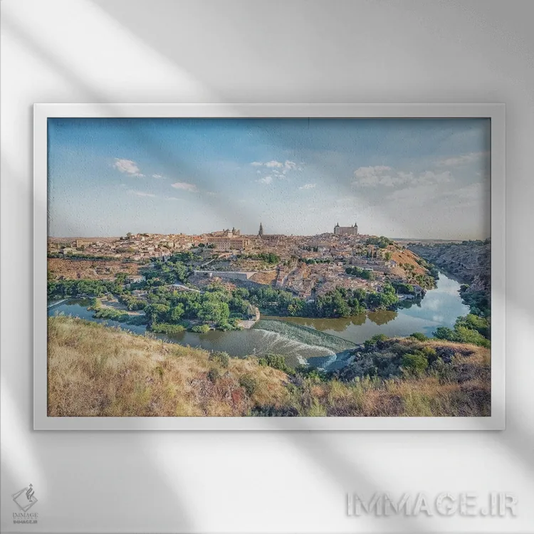 تابلو تولدو (اسپانیا) اثر مانجیک پیکچرز (استودیو عکاسی یا فیلمسازی) - نمای قابدار سفید