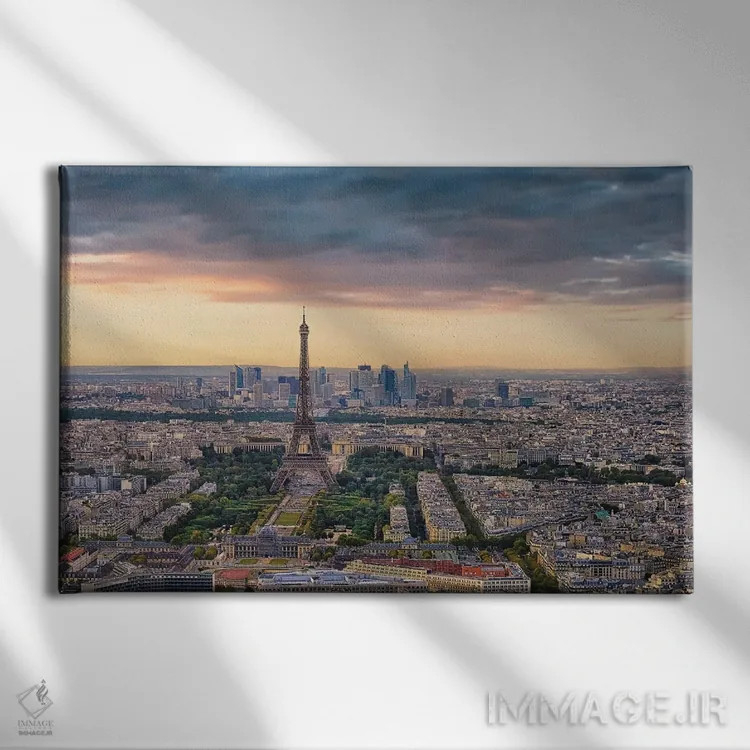 تابلو نمای پاریس اثر مانجیک پیکچرز (استودیو عکاسی یا فیلمسازی) - نمای روبهرو روی دیوار