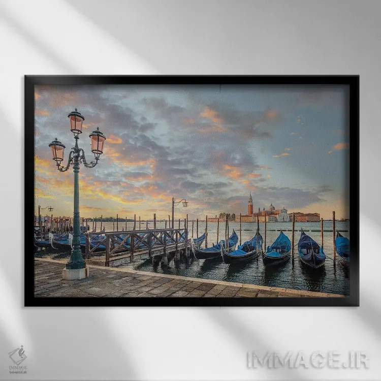 تابلو طلوع در ونیز اثر مانجیک پیکچرز (استودیو عکاسی یا فیلمسازی) - نمای قابدار مشکی