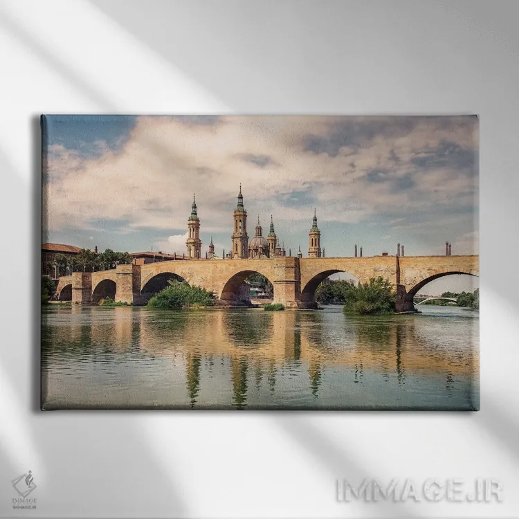 تابلو شهر ساراگوسا (اسپانیا) اثر مانجیک پیکچرز (استودیو عکاسی یا فیلمسازی) - نمای روبهرو روی دیوار