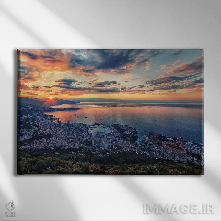تابلو طلوع موناکو اثر مانجیک پیکچرز (استودیو عکاسی یا فیلمسازی) - نمای روبهرو روی دیوار