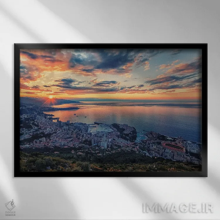 تابلو طلوع موناکو اثر مانجیک پیکچرز (استودیو عکاسی یا فیلمسازی) - نمای قابدار مشکی