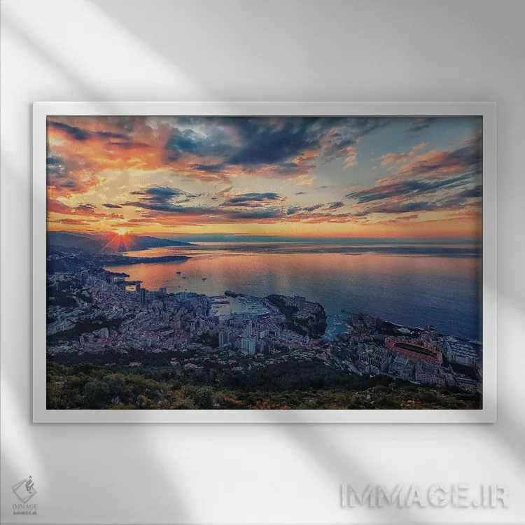 تابلو طلوع موناکو اثر مانجیک پیکچرز (استودیو عکاسی یا فیلمسازی) - نمای قابدار سفید