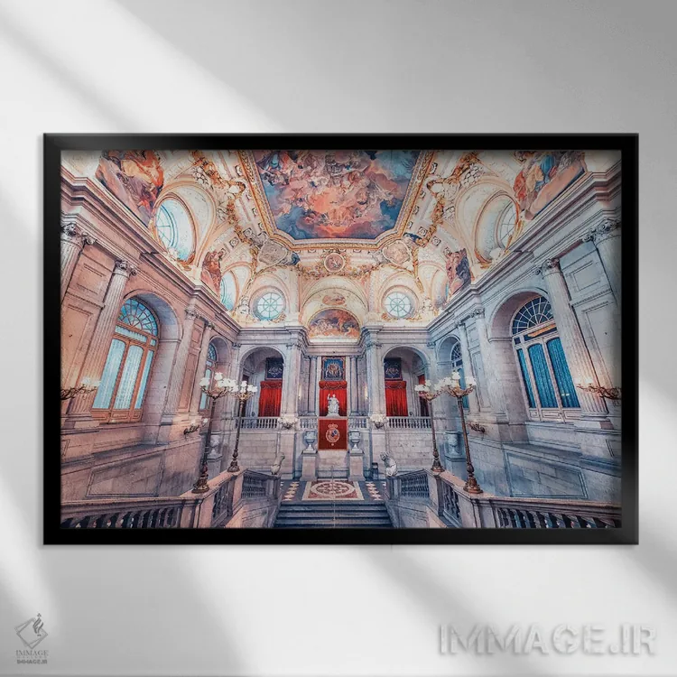 تابلو کاخ سلطنتی مادرید اثر مانجیک پیکچرز (استودیو عکاسی یا فیلمسازی) - نمای قابدار مشکی