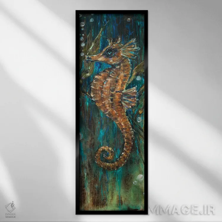 تابلو "اسب دریایی و جلبک" اثر لیندا اولسن - نمای قابدار مشکی