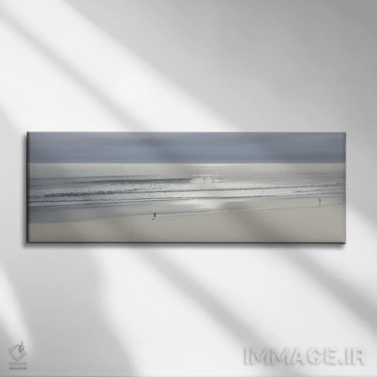 تابلو قدمزدن در ساحل ۱ اثر مگی اولسن - نمای روبهرو روی دیوار