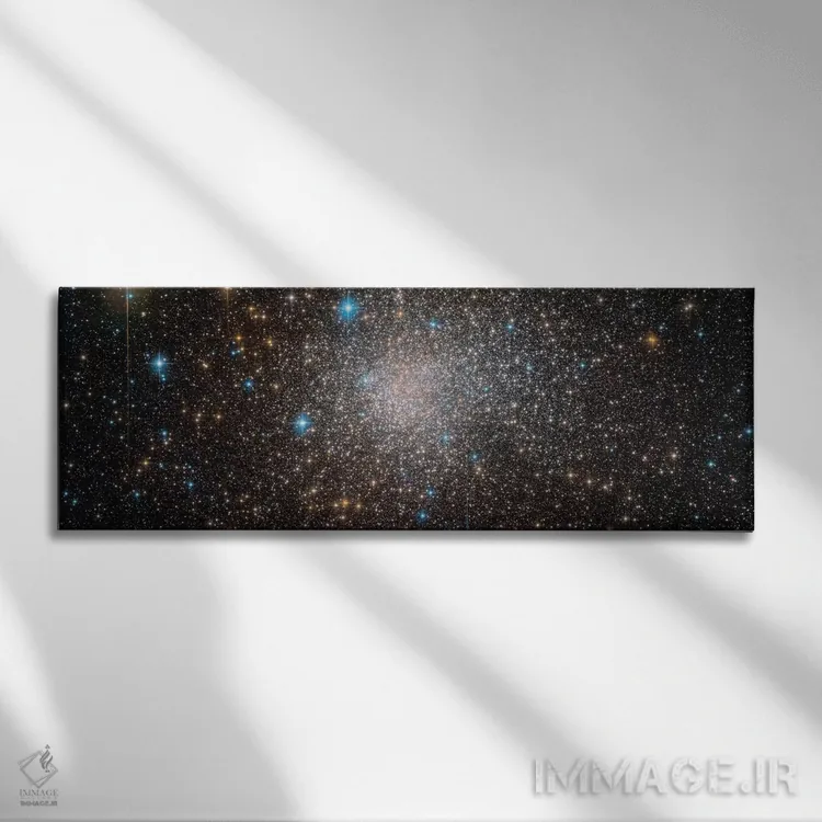 تابلو ترزان ۵ (خوشه کروی) اثر ناسا (آژانس فضایی آمریکا) - نمای روبهرو روی دیوار