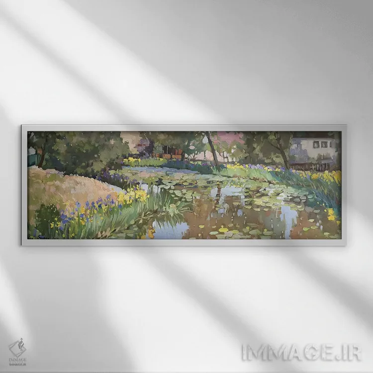 تابلو حوضچهای با نیلوفرهای آبی و زنبقها ۳ اثر نادژدا استوپینا - نمای قابدار سفید