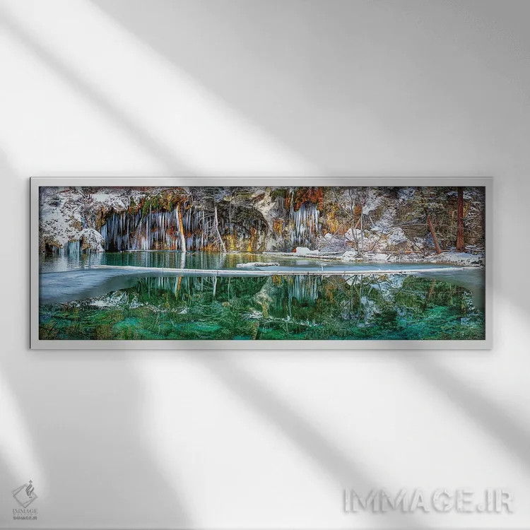 تابلو آرامشی سرد اثر اولنا آرت (استودیو هنری) - نمای قابدار سفید