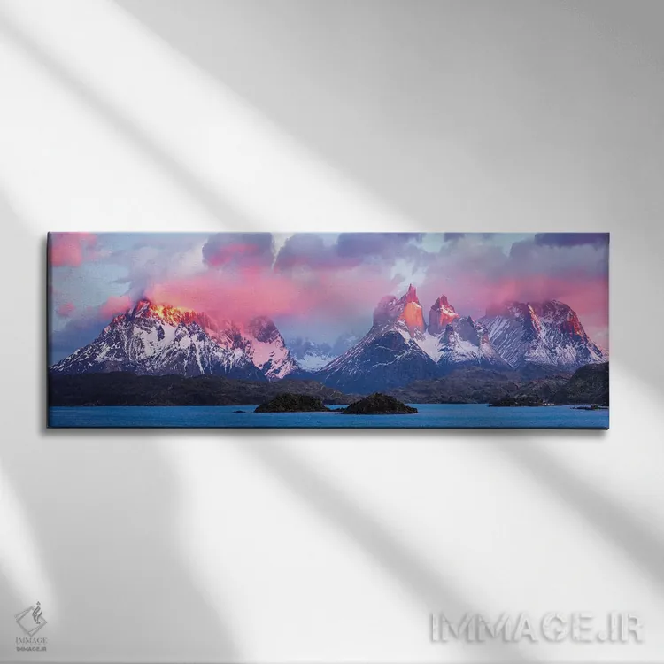 تابلو مناظری باشکوه از کوههای توریس دل پاین اثر اولنا آرت (استودیو هنری) - نمای روبهرو روی دیوار