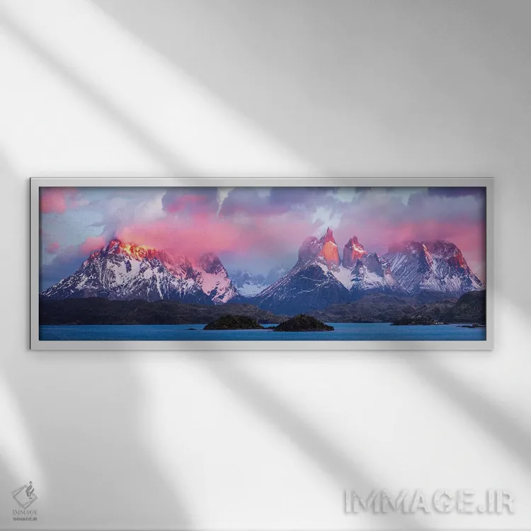 تابلو مناظری باشکوه از کوههای توریس دل پاین اثر اولنا آرت (استودیو هنری) - نمای قابدار سفید
