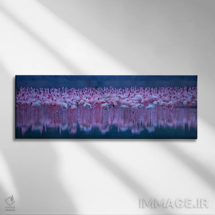 تابلو فلامینگوها (نوعی پرنده) اثر دیوید هوا - نمای روبهرو روی دیوار