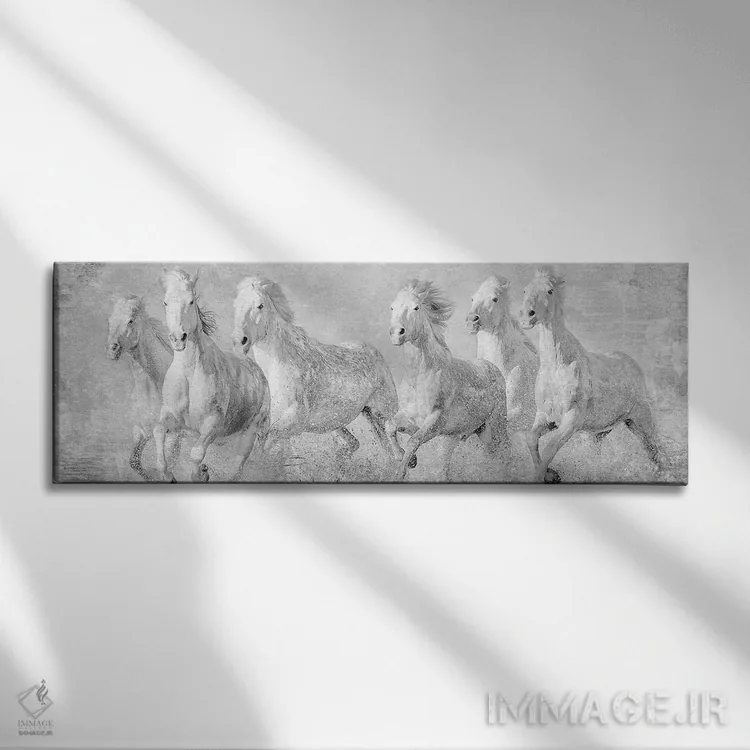 تابلو اسبهای آبی V اثر پیاچ برچت - نمای روبهرو روی دیوار