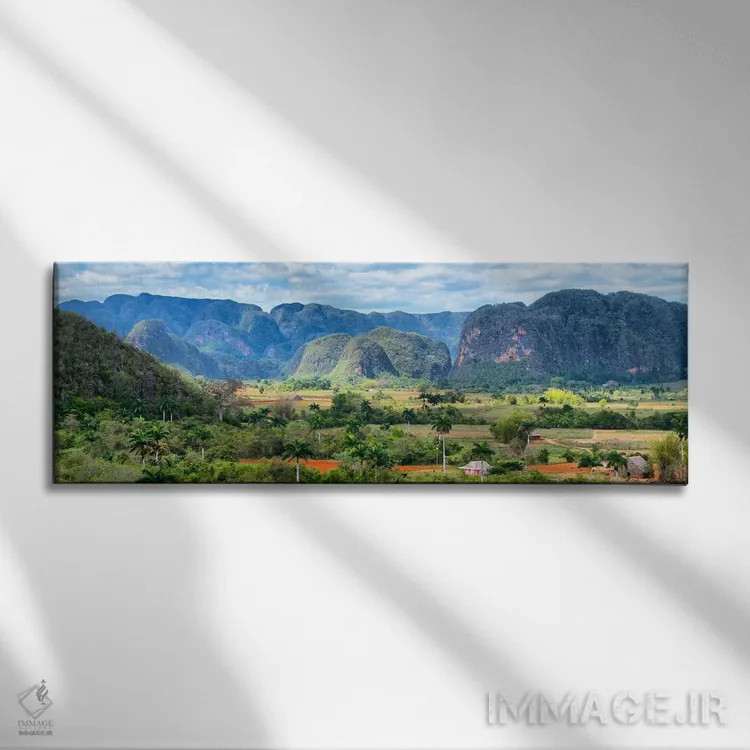 تابلو "دره وینالیس" اثر فیلیپ هوگونار - نمای روبهرو روی دیوار