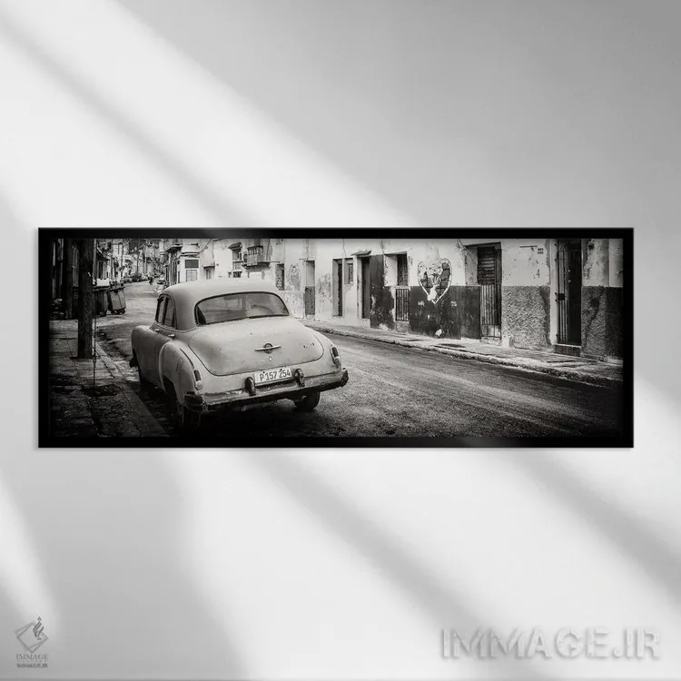 تابلو "خودروی کلاسیک در هاوانا به سیاه و سفید" اثر فیلیپ هوگونار - نمای قابدار مشکی
