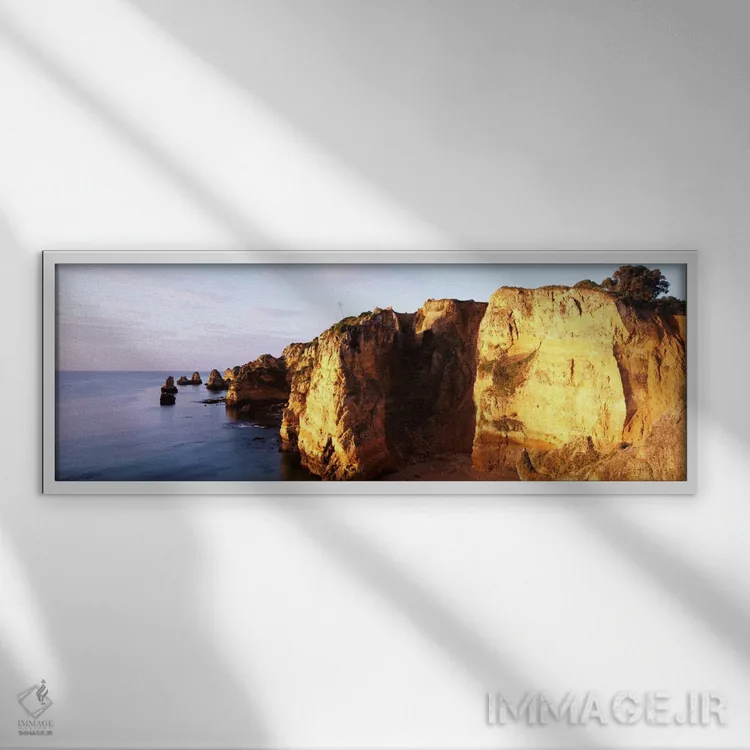تابلو پرتغال، منطقه آلگاروه، خط ساحلی اثر پانورامیک ایمجز (استودیو عکاسی عریض) - نمای قابدار سفید