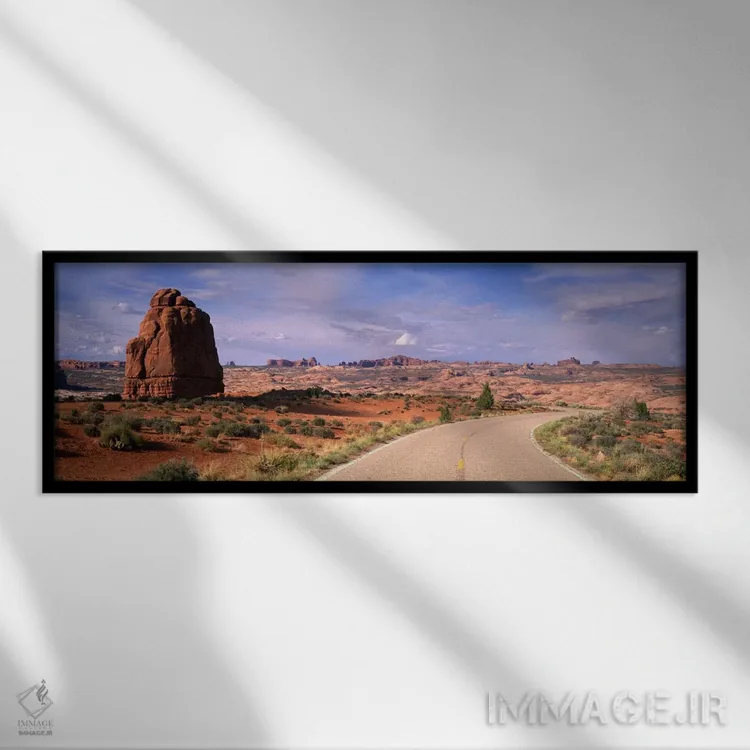 تابلو Arches National Park, Moab, UT, USA" - "برجهای دادگاه جادهای، پارک ملی آرچز، مواب، یوتا، ایالات متحده" اثر پانورامیک ایمجز (استودیو عکاسی عریض) - نمای قابدار مشکی