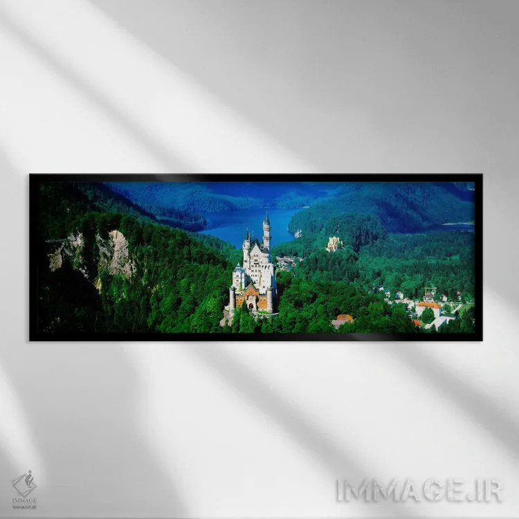 تابلو نمای هوایی از قلعه نویناشتاین، شووانگائو، بایرن، آلمان اثر پانورامیک ایمجز (استودیو عکاسی عریض) - نمای قابدار مشکی