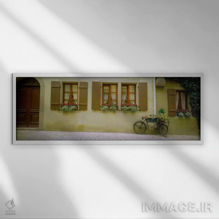 تابلو دوچرخه تنها، روثنبورگ اب در تاوبر، آنسباخ، فرانکونیای میانه، بایرن، آلمان اثر پانورامیک ایمجز (استودیو عکاسی عریض) - نمای قابدار سفید