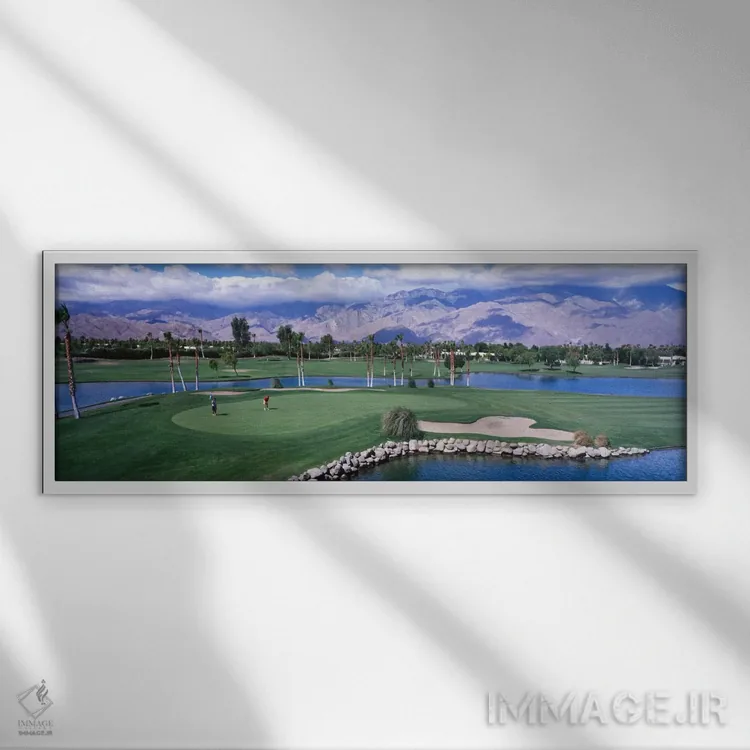 تابلو زمین گلف، پالم اسپرینگز، کالیفرنیا، ایالات متحده اثر پانورامیک ایمجز (استودیو عکاسی عریض) - نمای قابدار سفید
