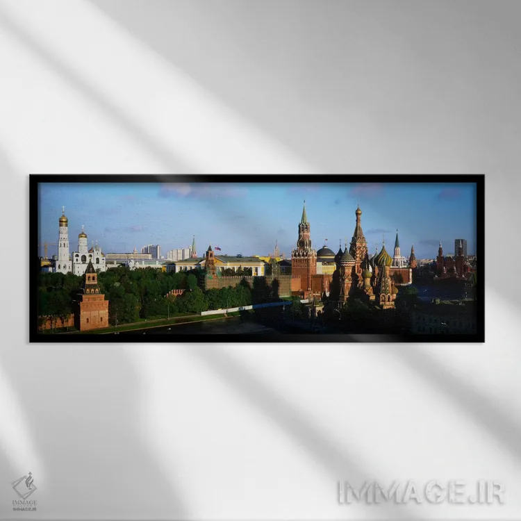 تابلو Moscow, Russian Federation" - "نمای زاویه بلند از میدان سرخ، مسکو، فدراسیون روسیه" اثر پانورامیک ایمجز (استودیو عکاسی عریض) - نمای قابدار مشکی