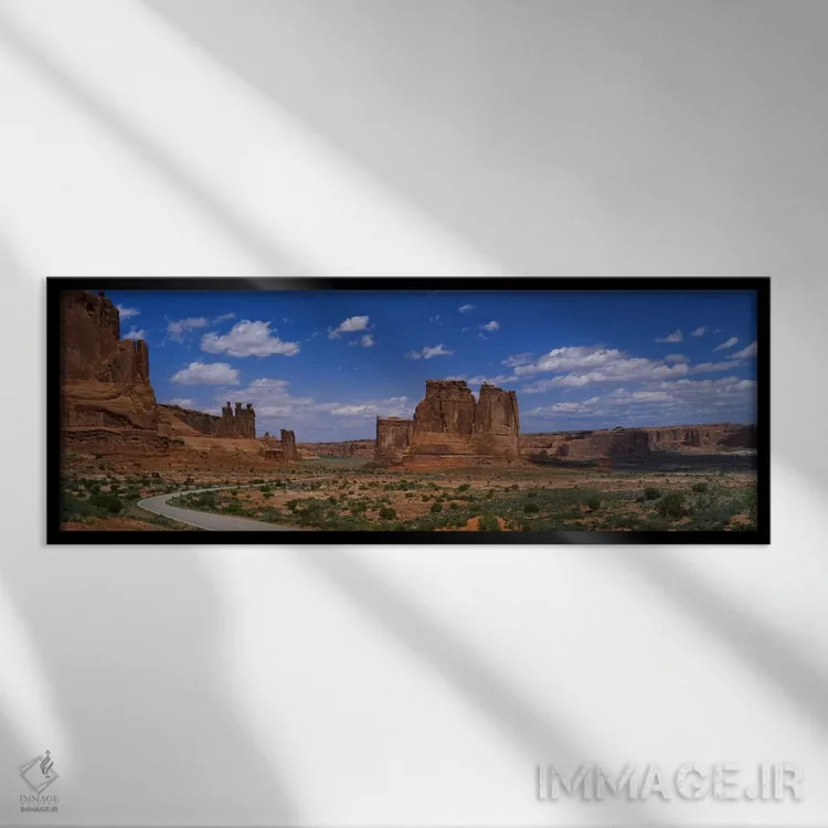 تابلو Arches National Park, Utah, USA" - "رانندگی مناظر زیبا، پارک ملی آرچز، یوتا، ایالات متحده آمریکا" اثر پانورامیک ایمجز (استودیو عکاسی عریض) - نمای قابدار مشکی