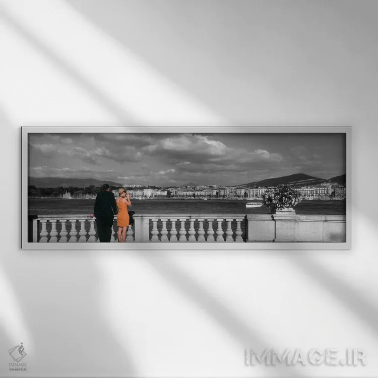 تابلو زوجی در دریاچهٔ لمان، ژنو، سوئیس اثر پانورامیک ایمجز (استودیو عکاسی عریض) - نمای قابدار سفید