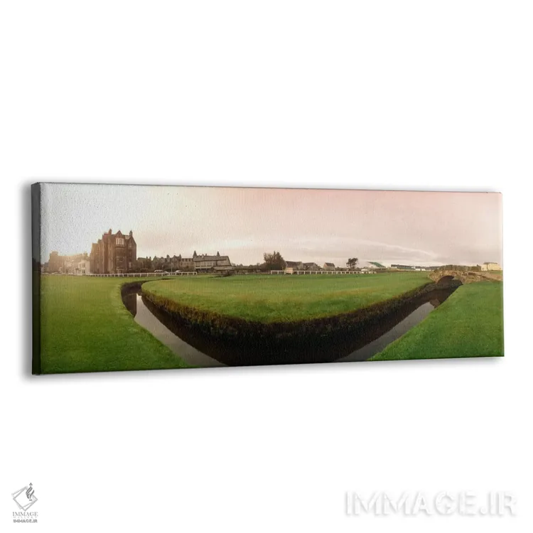تابلو Old Course, The Royal And Ancient Golf Club Of St. Andrews, Fife, Scotland" - "نمای سطح زمین از پل سویلکان و نهر، زمین قدیمی، باشگاه گلف رویال و آنتیک سنت اندروز، فایف، اسکاتلند" اثر پانورامیک ایمجز (استودیو عکاسی عریض) - نمای پرسپکتیو محصول